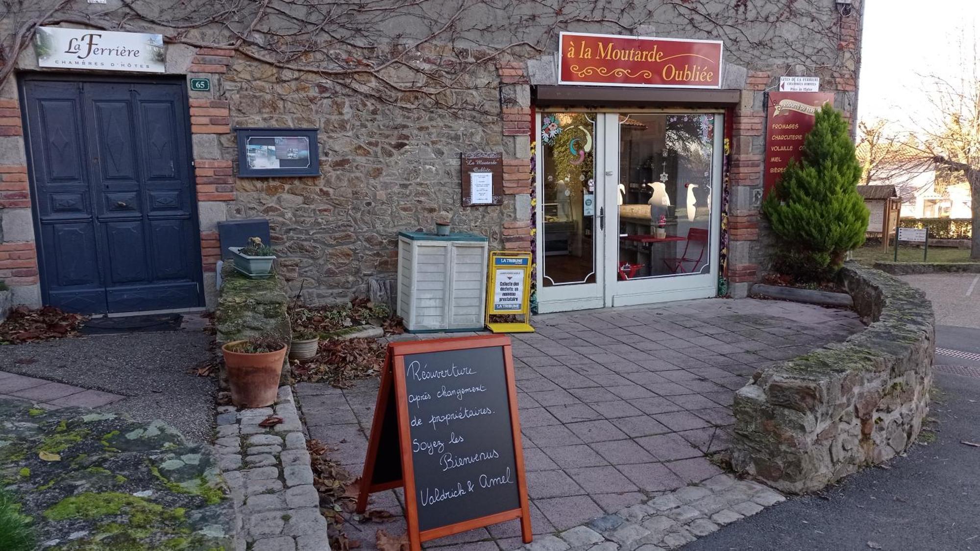 La Ferriere Bed and Breakfast Saint-Médard-en-Forez Exteriör bild